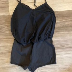 lululemon Dance to yoga Leotard size 6